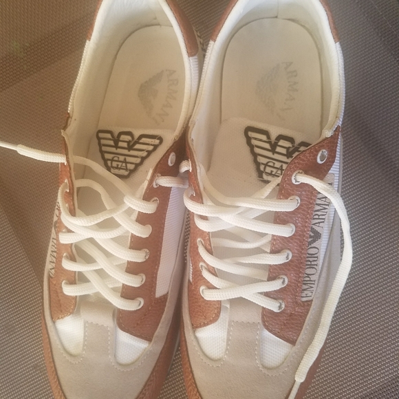 Shoes - Picture 2 of 6